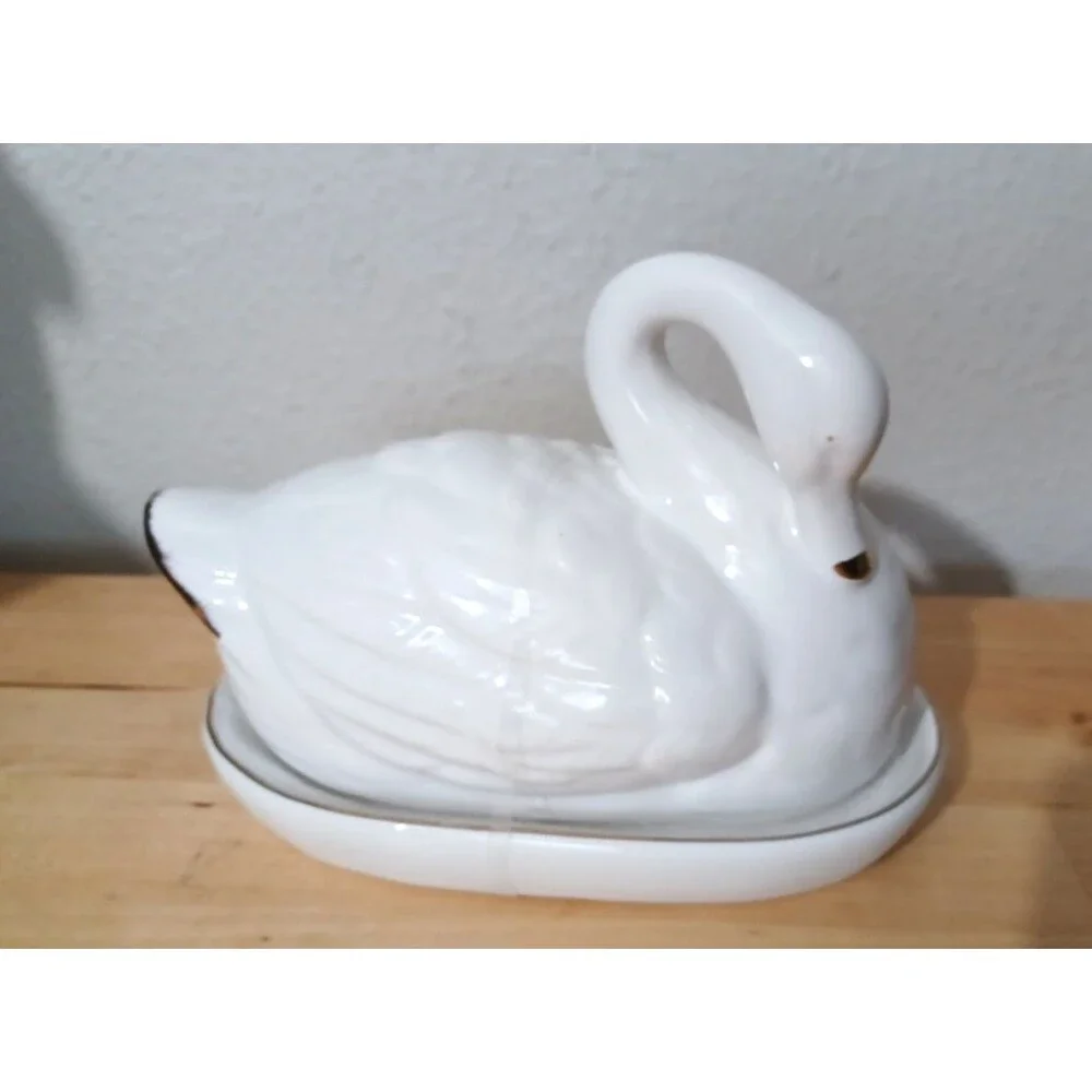 New Grace Tea Ware Butter Dish Sculpted Swan White And Gold